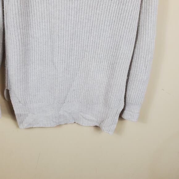 Autumn Cashmere V-Neck Sweater with Step Hem Size XS - Picture 9 of 11